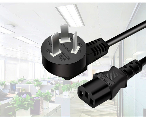 Elektryczny 3-pinowy kabel zasilający CCC Wodoodporny przewód zasilający IEC 2,5 A 250 V